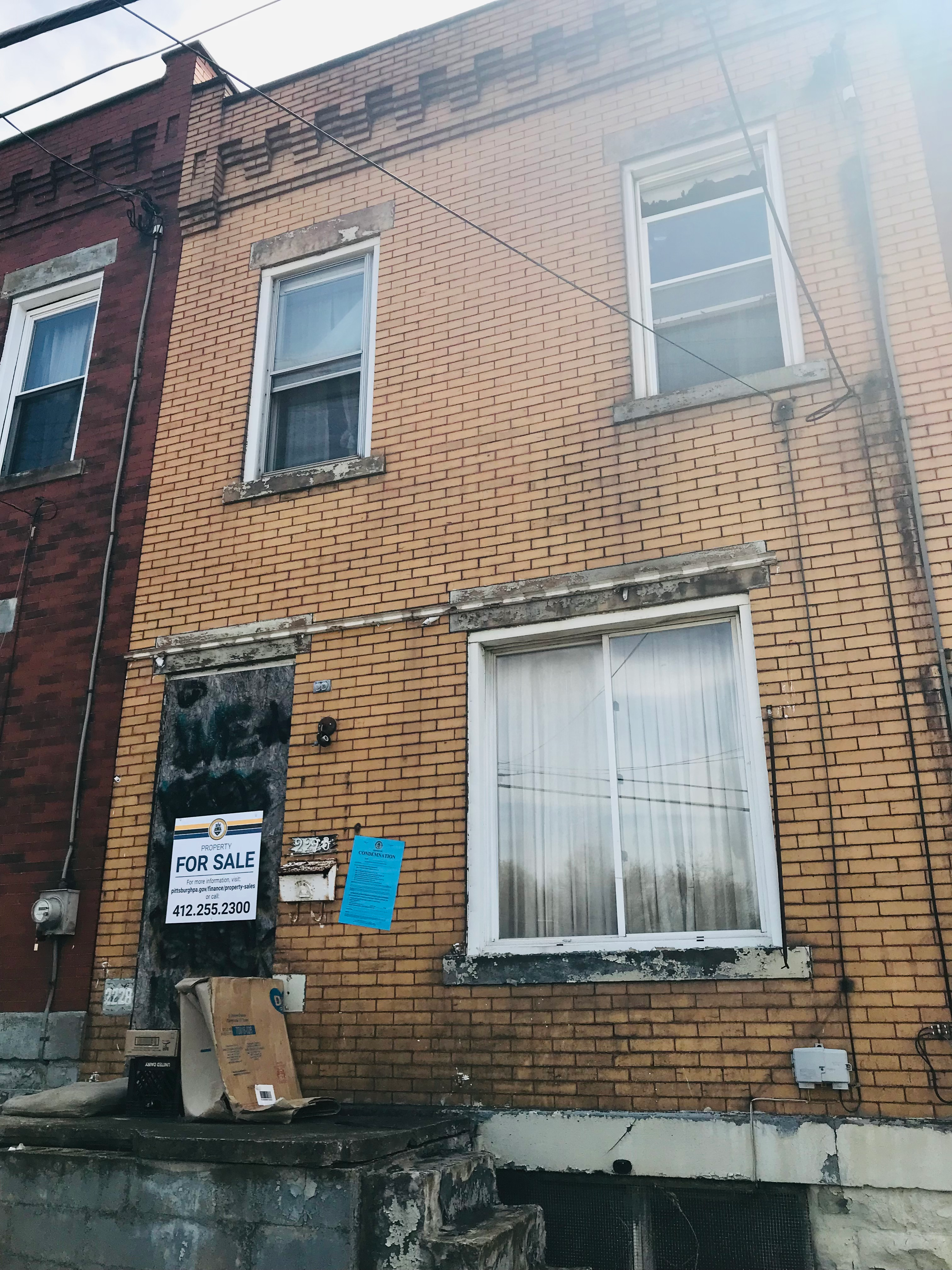 2228 Webster Ave